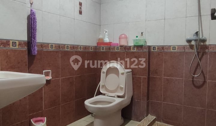 Rumah Hoek 2,5Lt Daerah Tamansari Kebunjeruk Jakbar... Rumah Hoek 2,5Lt Daerah Tamansari Kebunjeruk Jakbar...