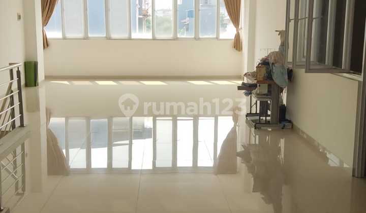Rumah 4,5lt daerah Tamansari Jakpus... 2