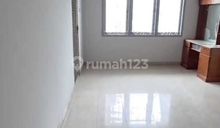 Rumah 3Lt Daerah Glodok Kemurnian Jakbar Rumah 3Lt Daerah Glodok Kemurnian Jakbar