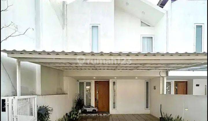 DIJUAL RUMAH SCANDINAVIAN SEMI FURNISHED SIAO HUNI DI PETUKANGAN JAKARTA SELATAN 1