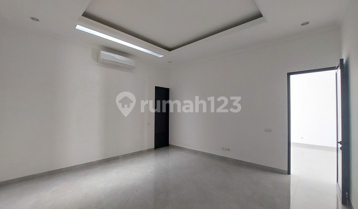 For Rent Newly Renovated House, Commercial Use Allowed