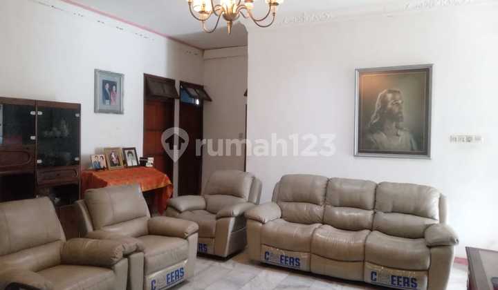 Dijual Murah Rumah Hunian Hadap Selatan di Cipete