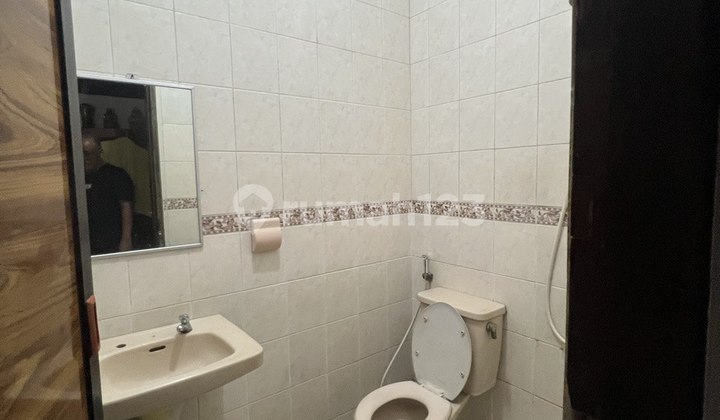 Dijual Rumah Siap Huni Bonus 13 Kost Hadap Timur  2