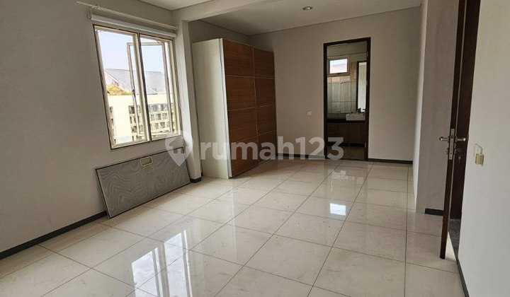 Disewakan Rumah Siap Huni Semi Furnished Area Senopati 2