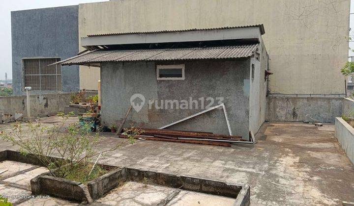 Disewakan Ruko Gandeng 3 Lantai Di Matraman  2