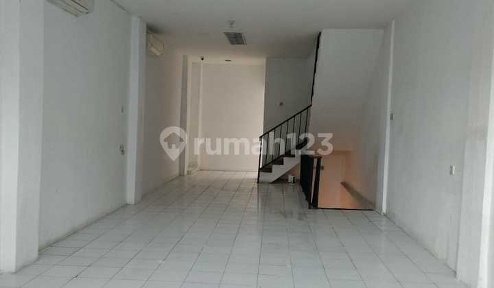 For Sale 3-Story Shophouse in Strategic Commercial Location