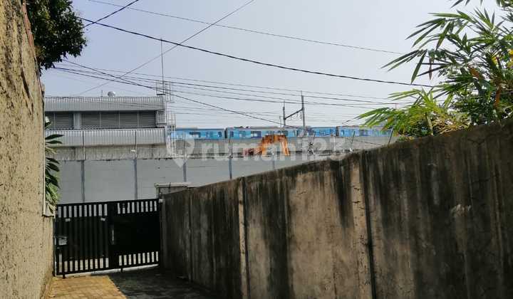 Dijual Rumah Hitung Tanah Row Jalan Lebar di Cilandak  2