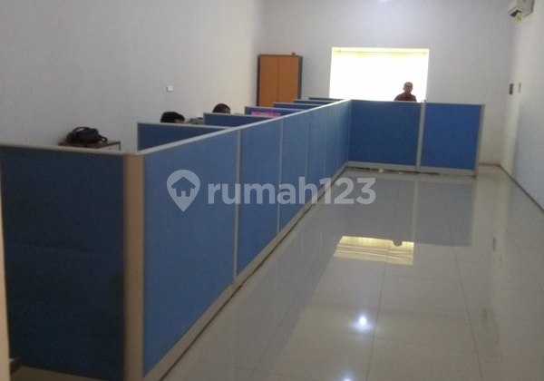 Dijual Ruko Komersial Siap Pakai di Cipete 