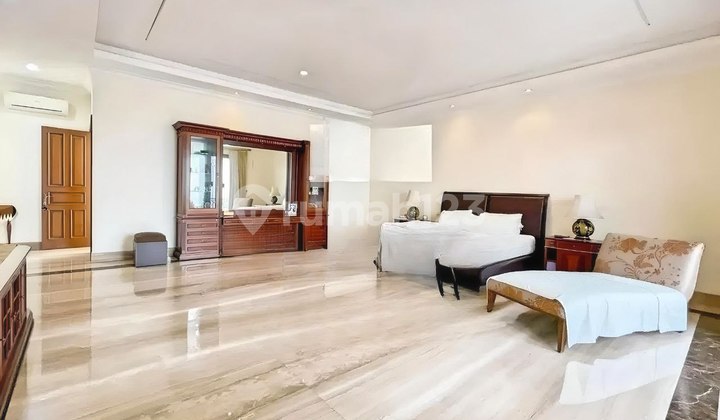 Dijual Rumah Hunian Mewah Elegant di Menteng 2