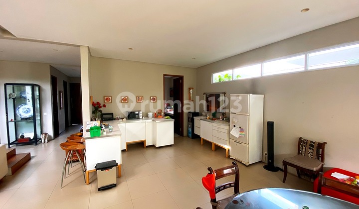 Dijual Rumah 2 Lantai Dekat Terminal Busway di Bangka  2