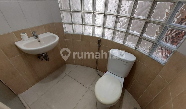 Disewakan Rumah Siap Huni Lokasi Tenang  2