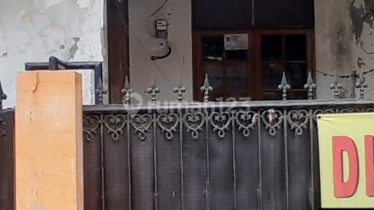 Dijual Rumah Tua Hadap Selatan di Setiabudi  2