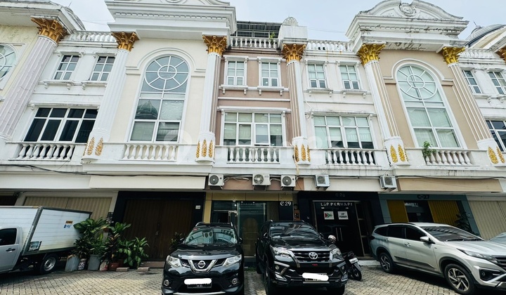 Dijual Rumah Kantor 4,5 Lantai Lokasi Strategis Dijual Rumah Kantor 4,5 Lantai Lokasi Strategis
