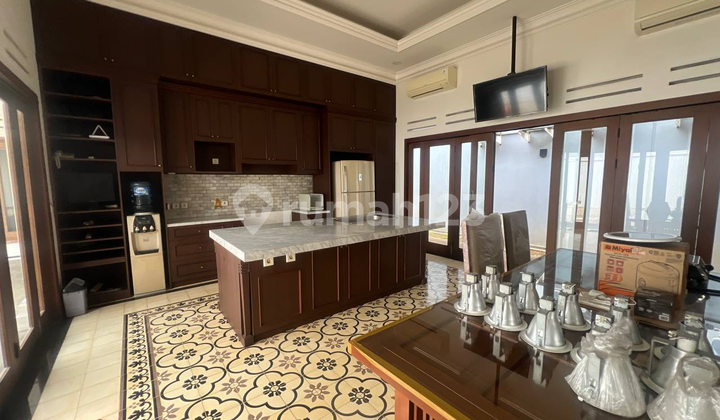 For Sale Beautiful and Luxurious House in Menteng 2
