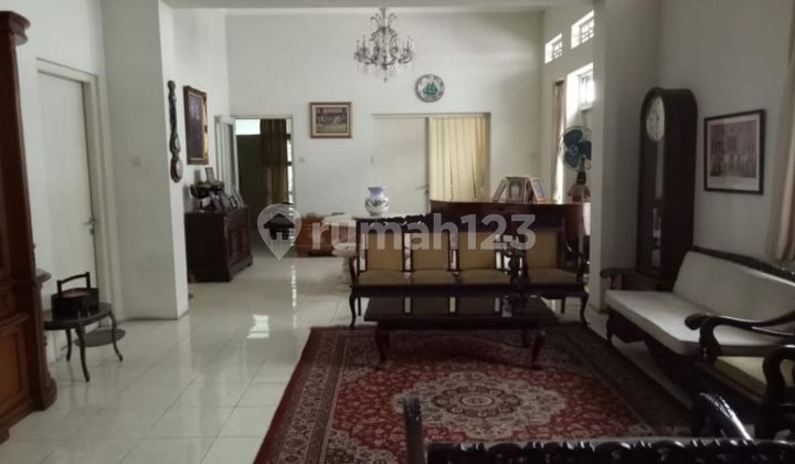 Dijual Rumah Cantik 2 Lantai Di Menteng 