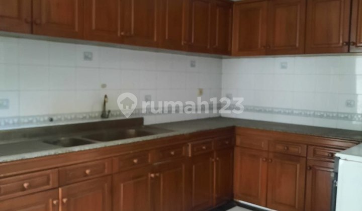 Dijual Rumah 1,5 Lantai Di Kebayoran Baru Dijual Rumah 1,5 Lantai Di Kebayoran Baru
