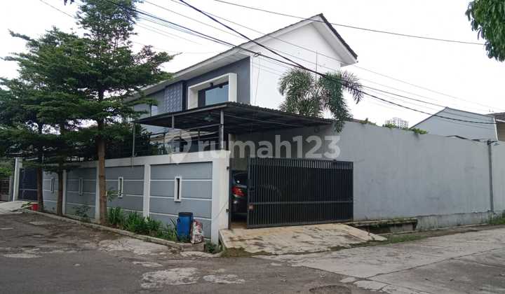 Rumah Cantik 2 Lantai Hook Ada Kolam Renang Siap Huni Bebas Banjir