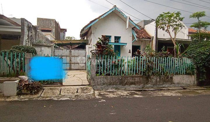 Rumah lama hitung tanah Butuh Renovasi di Sayap Riau Bandung  2