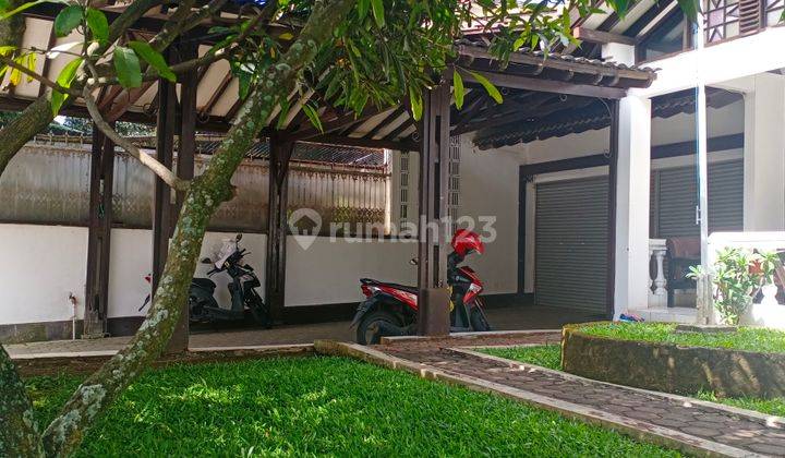 Rumah lama di Suka mulia posisi jl utama sgt dekat ke pasteur  2