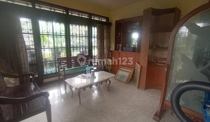 Rumah Semi Furnished di jl Abadi Bandung Utara 2