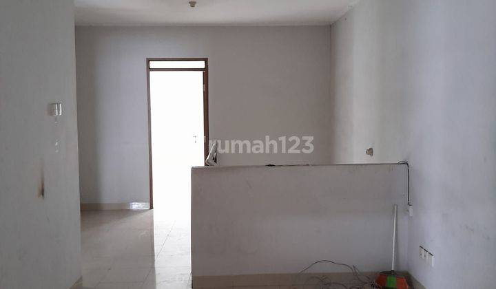 Rumah Minimalis Modern Disewa 2 Lantai Onegate Keamanan 24 Jam  2