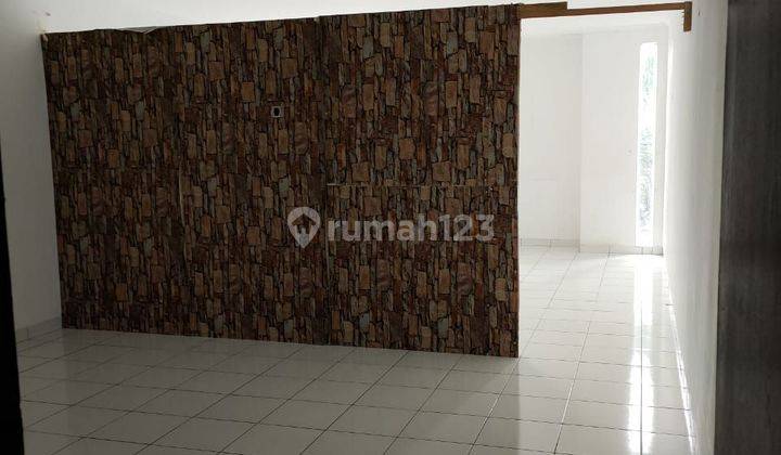 Ruko disewa di Mekarwangi Lokasi Komersial padat penduduk ramai  2