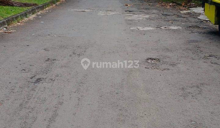 Tanah Siap Bangun Bentuk Kotak Datar Shm Pagar Tembok Keliling  2