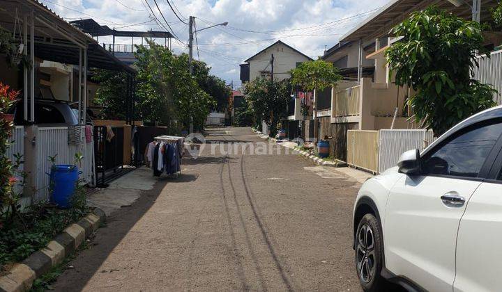 Rumah Cantik Minimalis Modern 2 Lantai Bebas Banjir Siap Huni  2