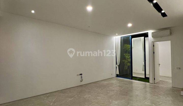 Rumah Mewah Raya Kutisari Indah Modern Minimalis Ada 3 Unit Jejer 2