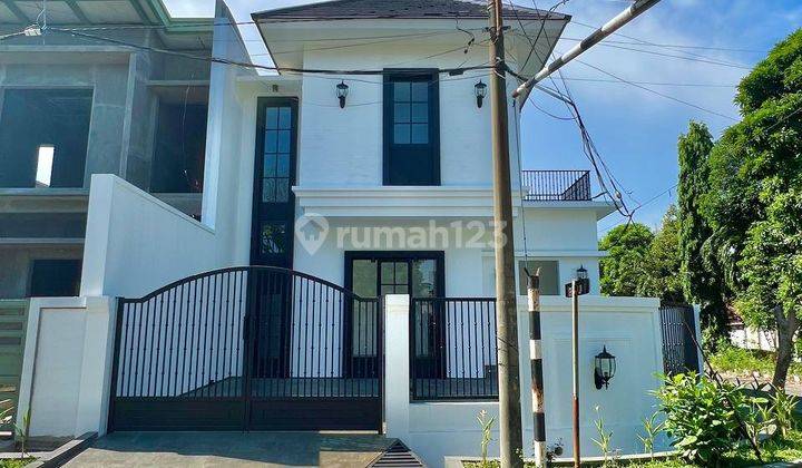 Jual Rumah Baru Rungkut Asri Utara 2 Lantai Colonial Modern Hoek 2