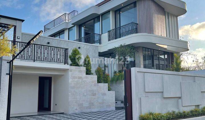 Villa Mewah di Ungasan Bali 3,5 Lantai Sea View Ada L Shape Pool 1