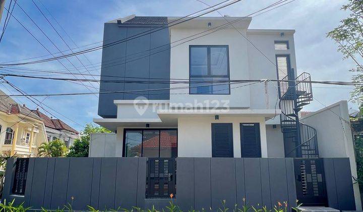 Rumah Baru Babatan Pantai 2 Lantai Posisi Hoek Ada Bonus Rooftop 2