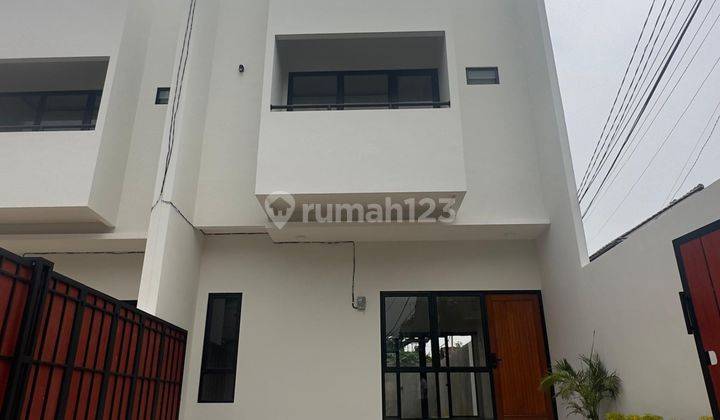 Rumah Siap Huni 2 lantai di jati asih Kota Bekasi 1