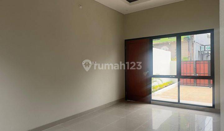 Rumah Siap Huni 2 lantai di jati asih Kota Bekasi 2