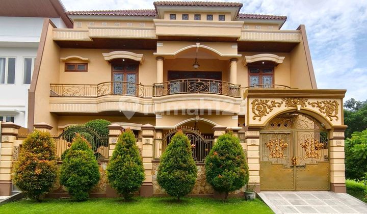 Rumah Kawasan Elite Villa Royal Pakuwon City Bagus Terawat 1