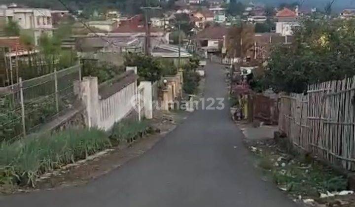 Dijual Rumah Halaman Luas Bumiaji Batu Malang 1