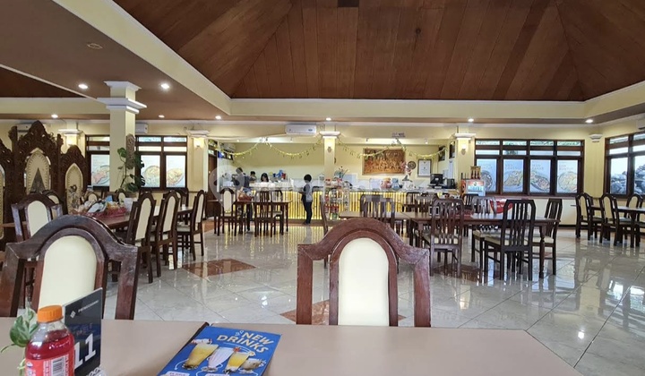 Ruang Usaha Cocok Resto Keluarga Besar Parkir Luas Siap Usaha Ruang Usaha Cocok Resto Keluarga Besar Parkir Luas Siap Usaha
