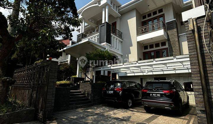 Dijual Rumah Mewah di Mainroad Setraduta Bandung Dekat Dengan Pos Depan 1