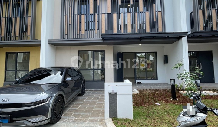 Dijual Rumah Cluster Strozzi