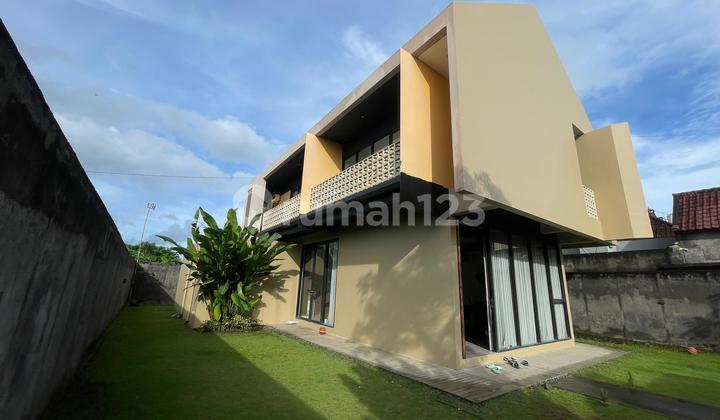 Dijual Rumah Semi Villa Gianyar Bali