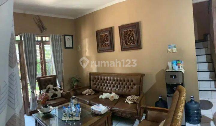 RUMAH 2 LANTAI DIBAWAH PASARAN MAINROAD CIGADUNG 2