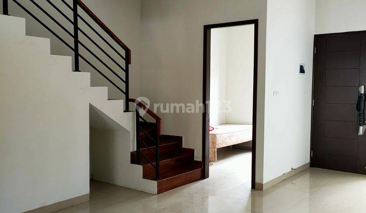 Taman Cosmos, Rumah Baru 2 Lantai Uk. 5 X 20 Disewakan, Hadap Selatan  3