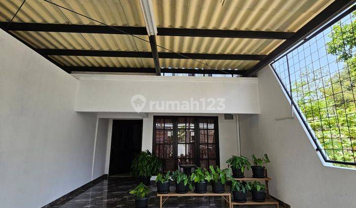 Green Ville, Rumah 2 Lantai Full Furnish Uk. 7,5 X 23,5 Hadap Timur, Jalan 2 Mobil 1