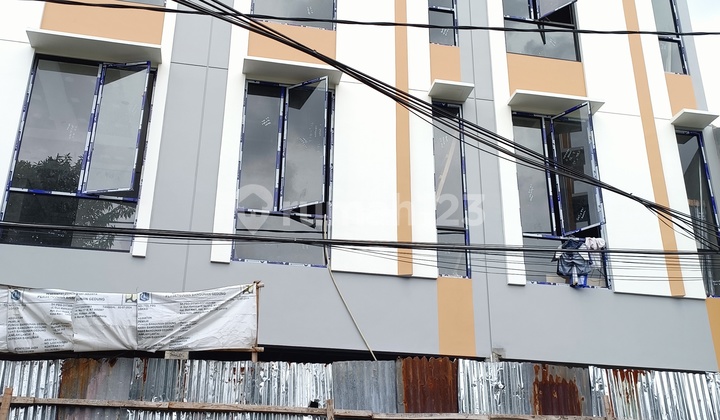 Duri Kepa, Bebas Banjir, Sold Out 1 Unit Rumah Baru Indent 3 Lantai Uk. 4 X 13, Hadap Selatan Duri Kepa, Bebas Banjir, Sold Out 1 Unit Rumah Baru Indent 3 Lantai Uk. 4 X 13, Hadap Selatan