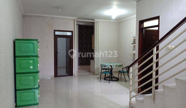 Duri Kepa, Rumah 2,5 Lantai Uk. 5,2 X 16,3 Hadap Barat, Jalan 2,5 Mobil 2