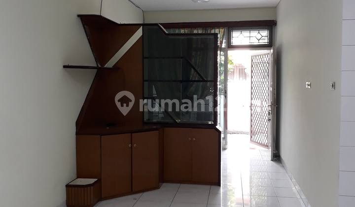 Sunrise, Rumah 2 Lantai Uk. 7 X 15 Hadap Timur, Jalan 2 Mobil, Bebas Banjir 2