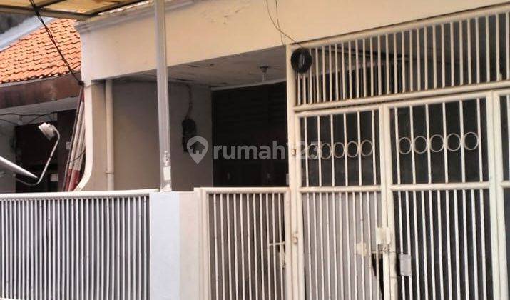 Tomang, Rumah 1,5 Lantai Uk. 6 X 15 Jalan 2 Mobil 1