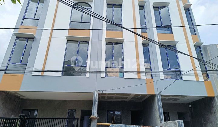 Duri Kepa, Lokasi Bebas Banjir, Rumah Baru 3 Lantai, Harga Mulai 1,9 M 2