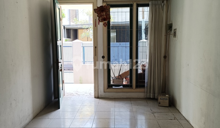 Villa Tomang, Rumah 2 Lantai Uk.7x15 hadap Timur, Jalan 2 Mobil 2