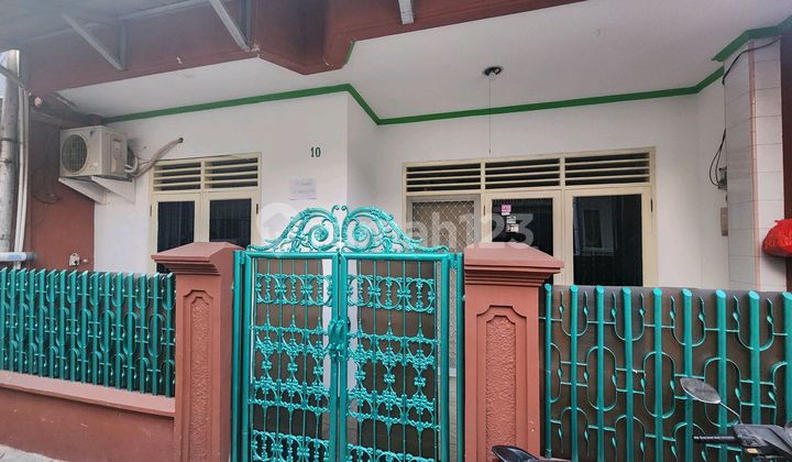 Tanjung Duren, Disewakan Rumah 2 LT Uk.10x12 Gang Motor